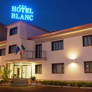 Hotel Blanc, Casoria